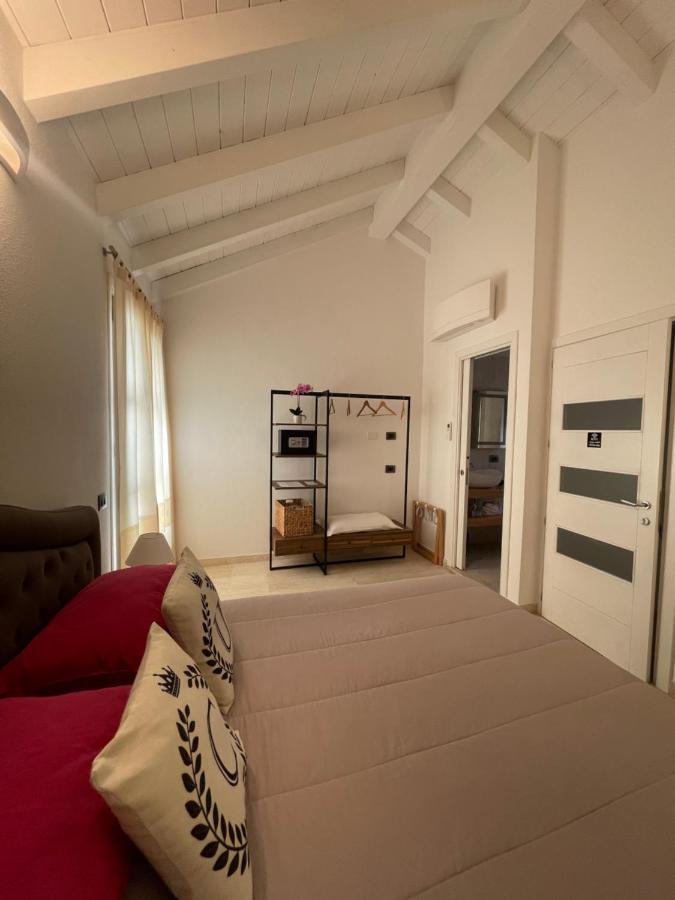 Corso Umberto Rooms Ольбія Екстер'єр фото