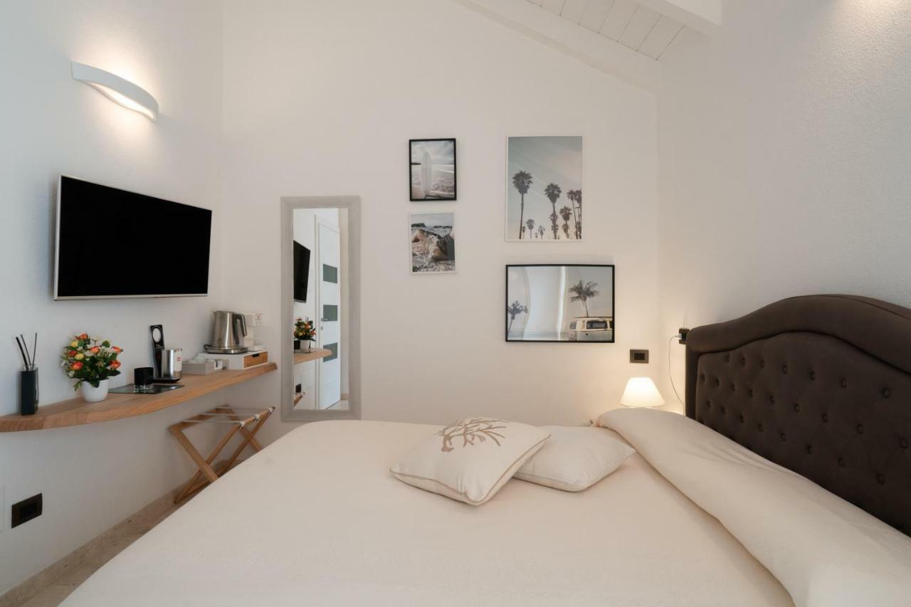 Corso Umberto Rooms Ольбія Екстер'єр фото